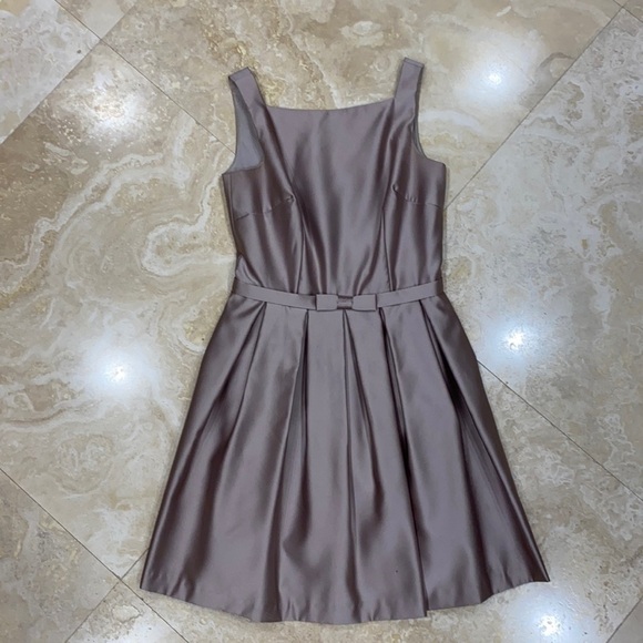 Vintage Laundry by Shelli Segal Silky Champagne Square Cut Cocktail Dress - Picture 1 of 6